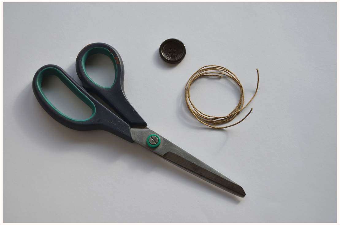 DIY: Knopf-Armbänder mit verstellbarer Schnur