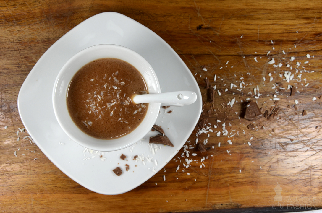 Karibik für den Winter: Heiße Schokolade mit Kokosmilch