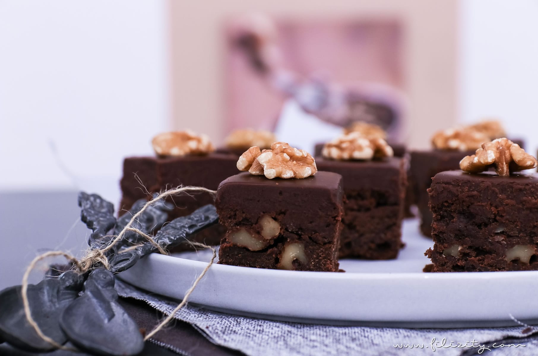 Brownies Rezept: Death by Chocolate! Die wohl schokoladigsten Brownies der Welt | Filizity.com | Food-Blog aus dem Rheinland #deathbychocolate #schokolade #kuchen #brownies