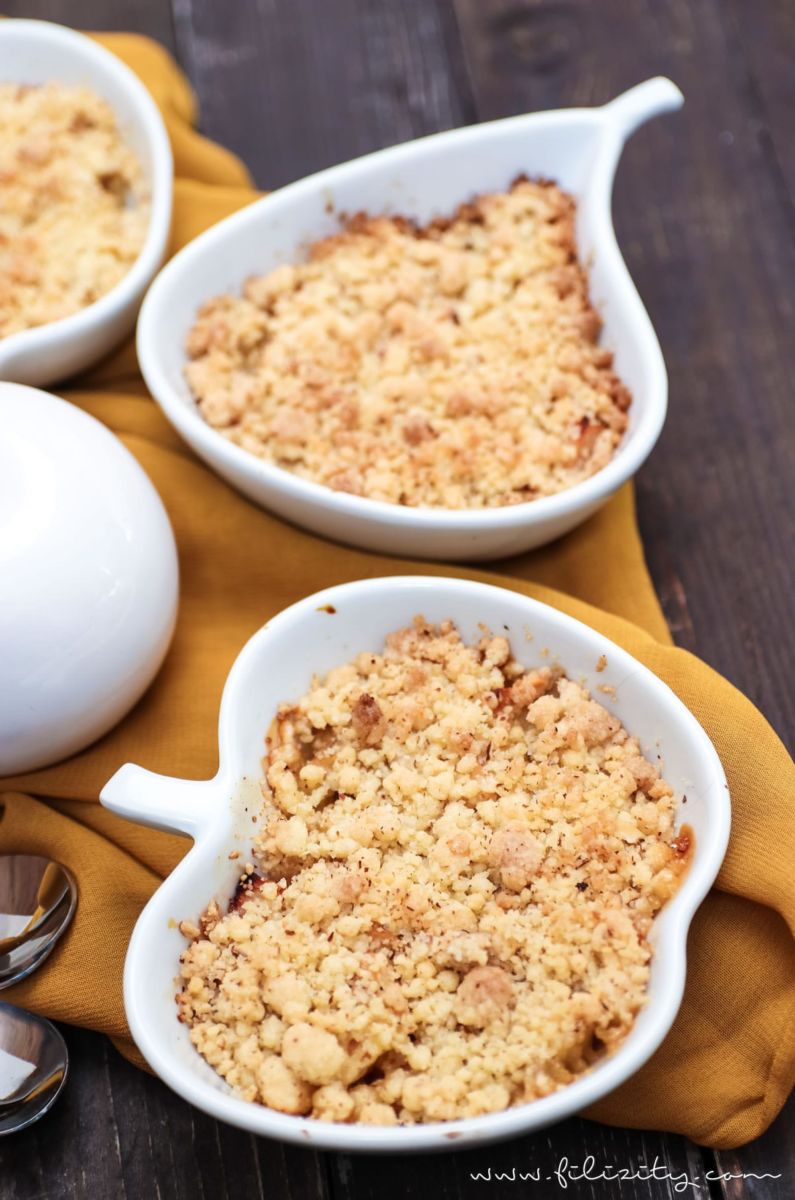 Apfel-Quitten-Crumble: Mit diesem schnellen Dessert-Rezept kannst du es ...