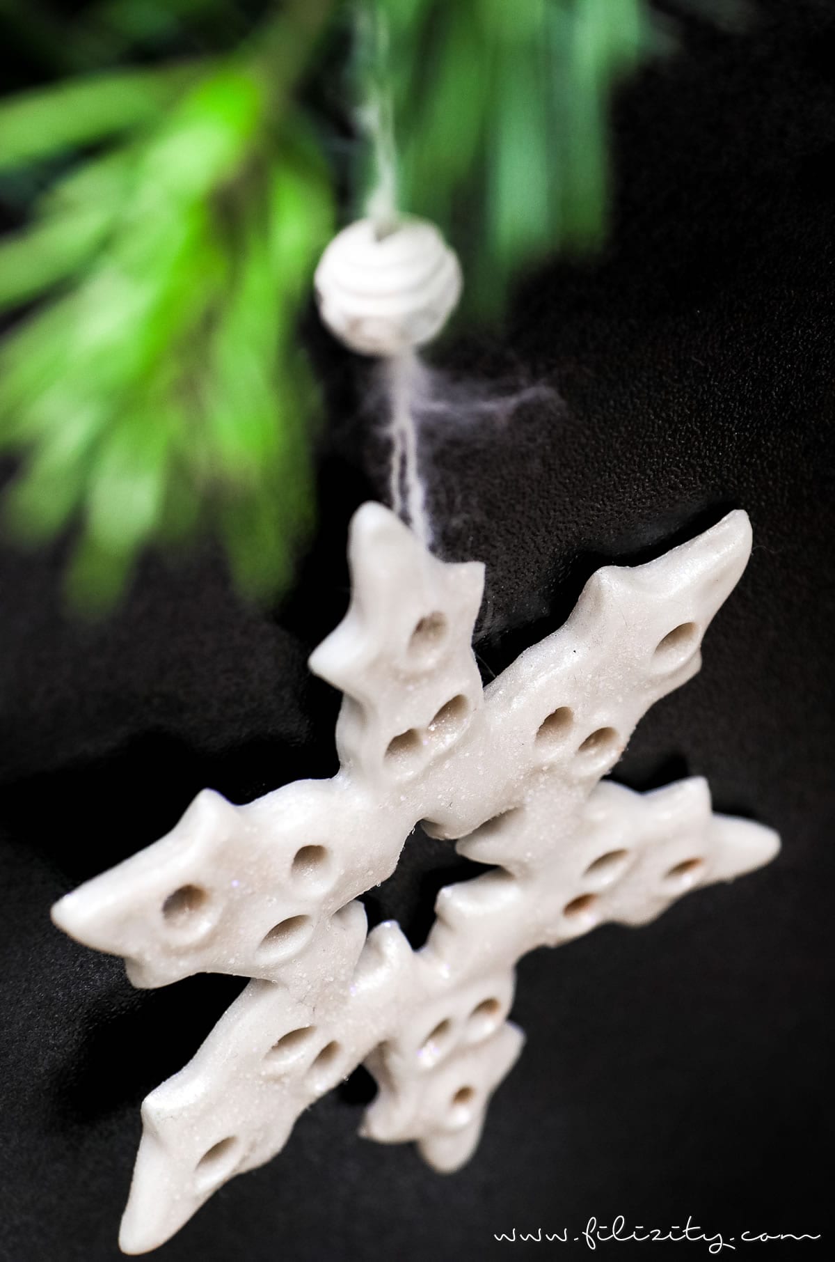 Diy Schneeflockchen Kaltporzellan Fenster Baum Anhanger Selber Machen Perfekt Um Deine Winter Weihnachtsdeko Schnell Und Einfach Aufzupeppen Filizity Com