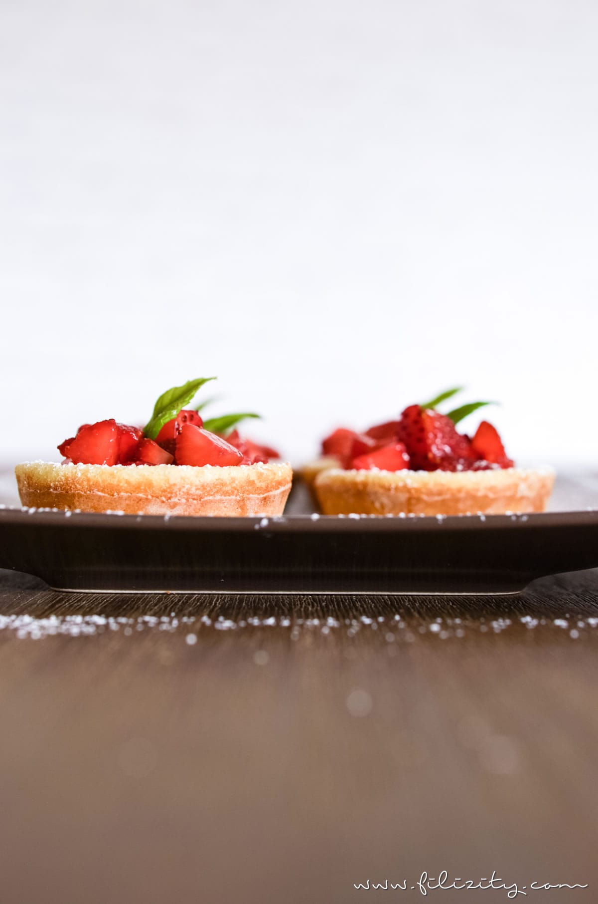 Sommer-Rezept: Pfannkuchen-Körbchen mit Erdbeeren oder anderem frischen Obst #pfannkuchen #erdbeeren