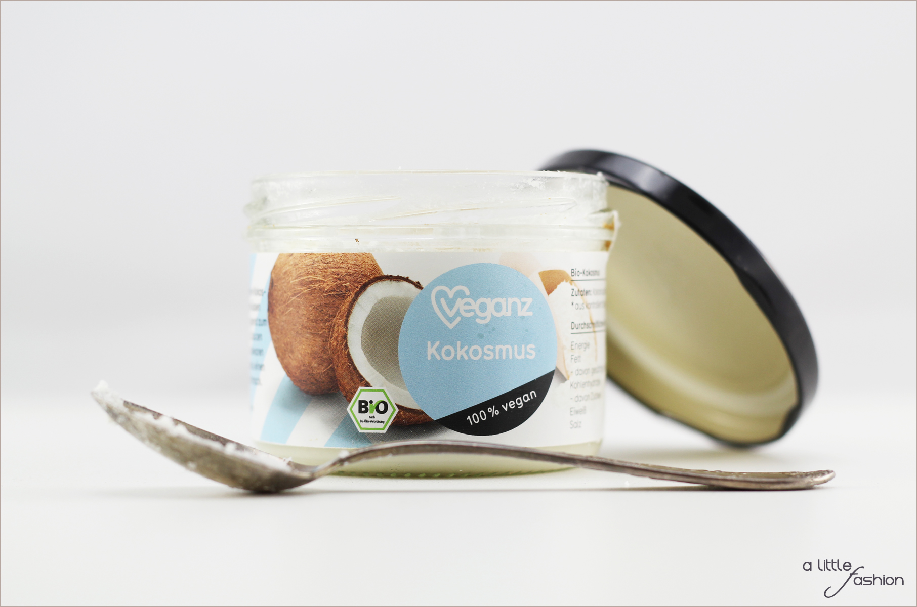 Dattel-Kokos-Häppchen | A Little Fashion | https://www.filizity.com/rezepte/dattel-kokos-haeppchen