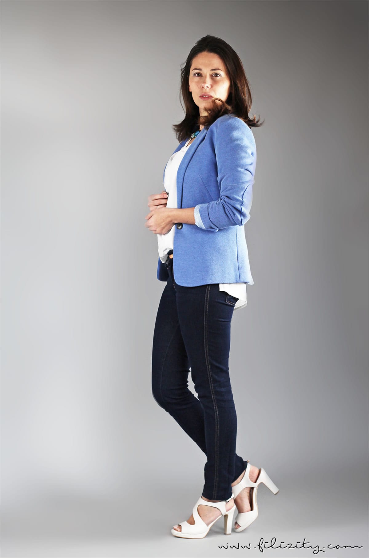 roze shampoo Kauwgom Casual Elegance mit Jeans und Blazer - Filizity.com