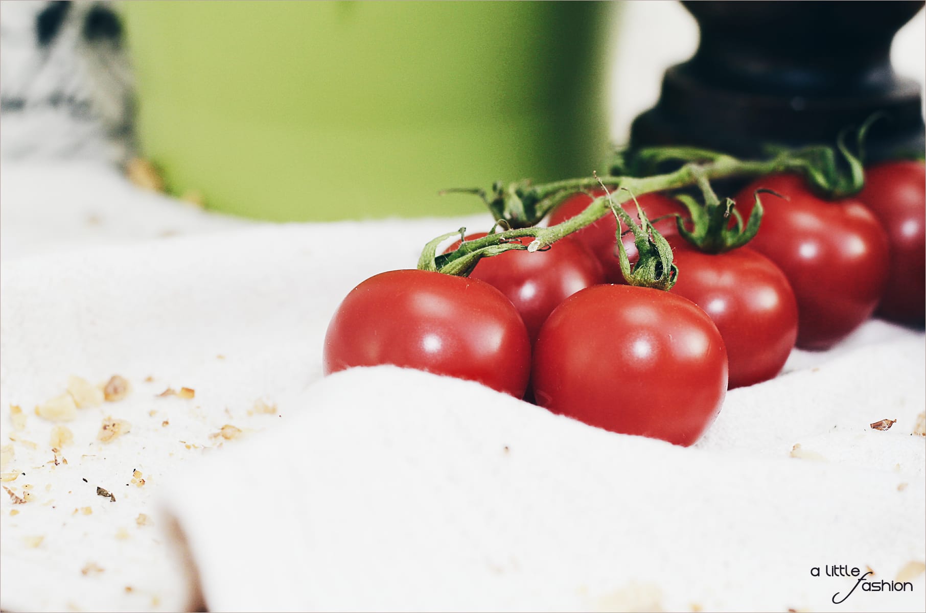 Rezept: Focaccia mit Frischkäse, Tomaten und Walnüssen