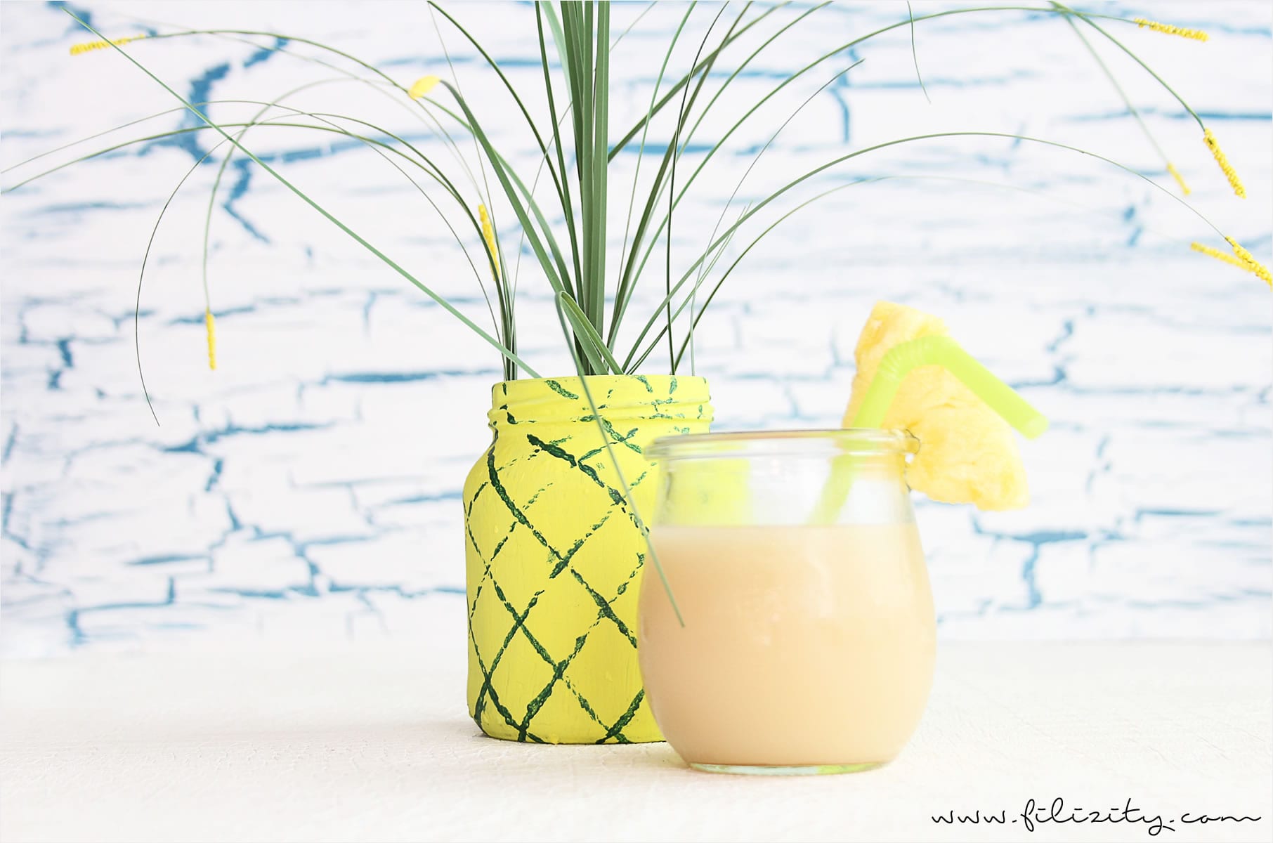 Sommer-Party: DIY Ananas-Vase | A Little Fashion