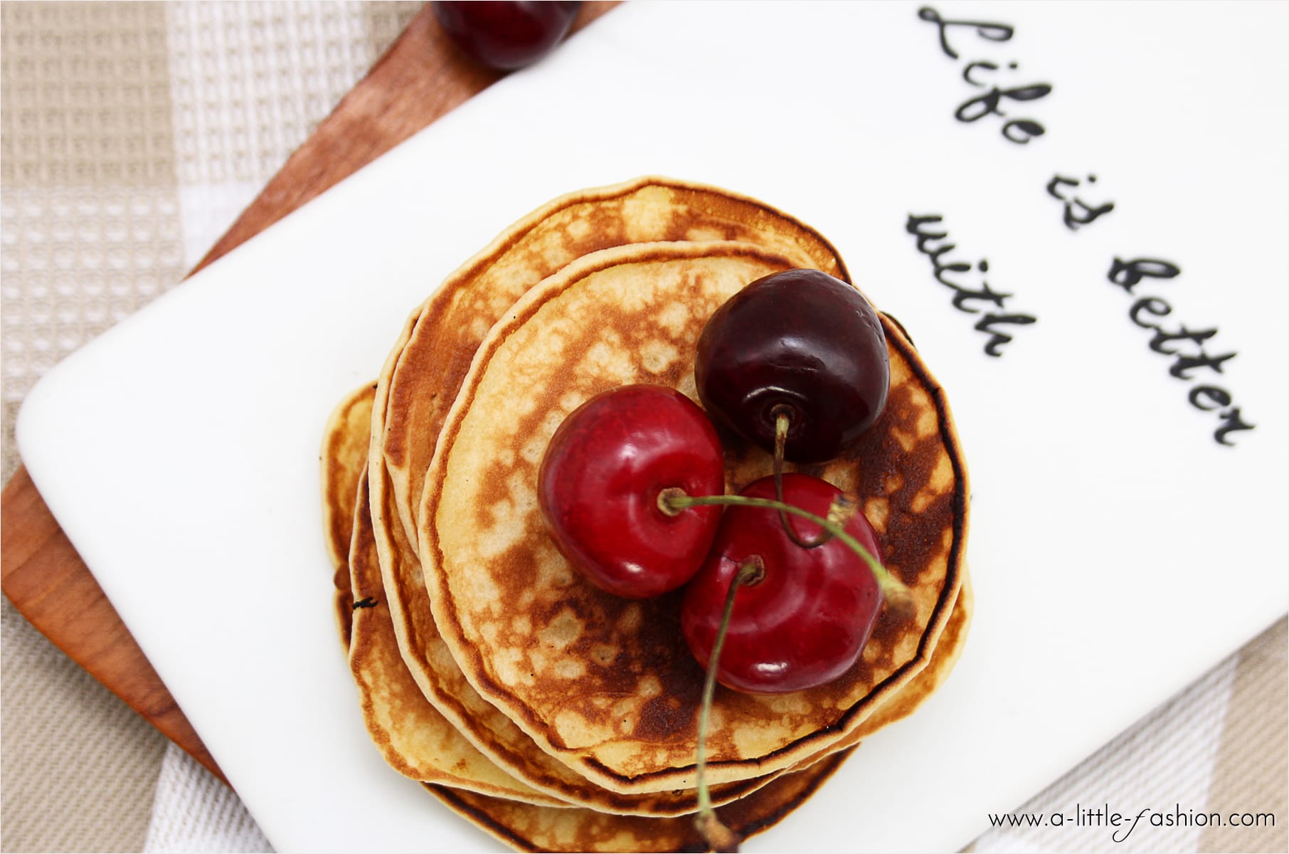 pancakes_grund-rezept_amerikanische-pfannkuchen_food2-min
