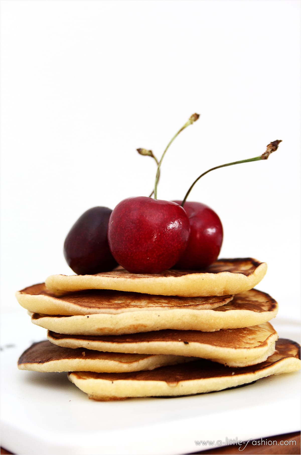 pancakes_grund-rezept_amerikanische-pfannkuchen_food4-min