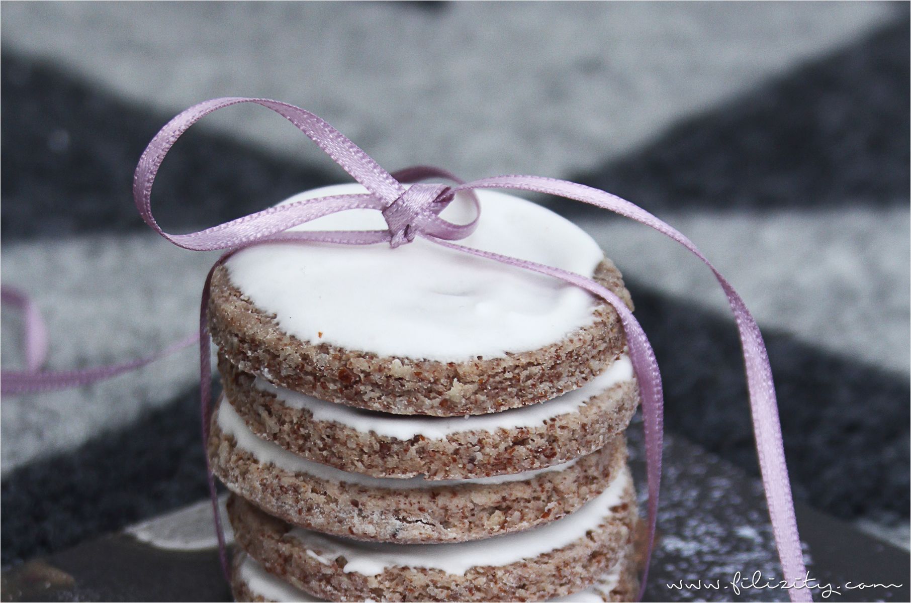 Vorfreude auf Weihnachten: Plätzchen backen mit der Adventsbox von Kochzauber