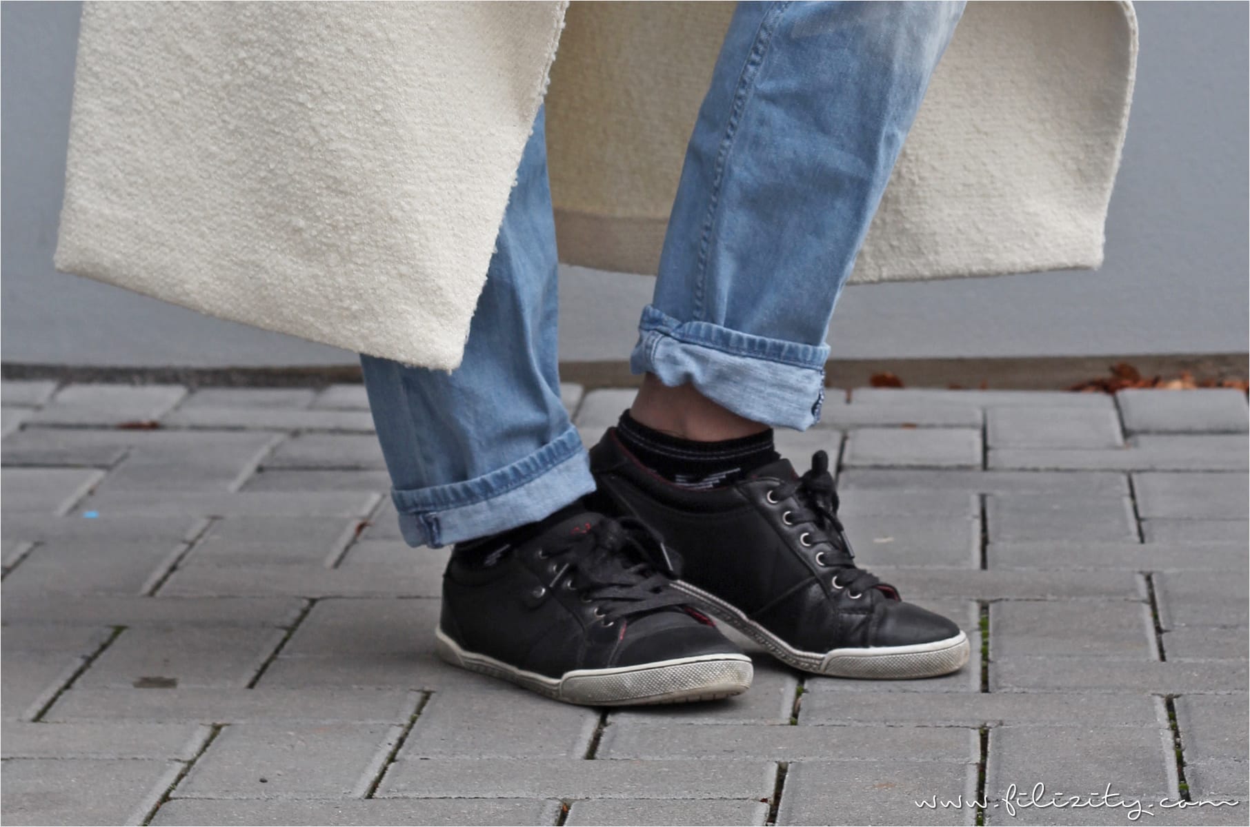 Sneaker-Fan? Mit diesen Tipps & Tricks bekommt ihr auch im Winter garantiert keine kalten Füße! Zeit, eure lässige Seite zu zeigen!