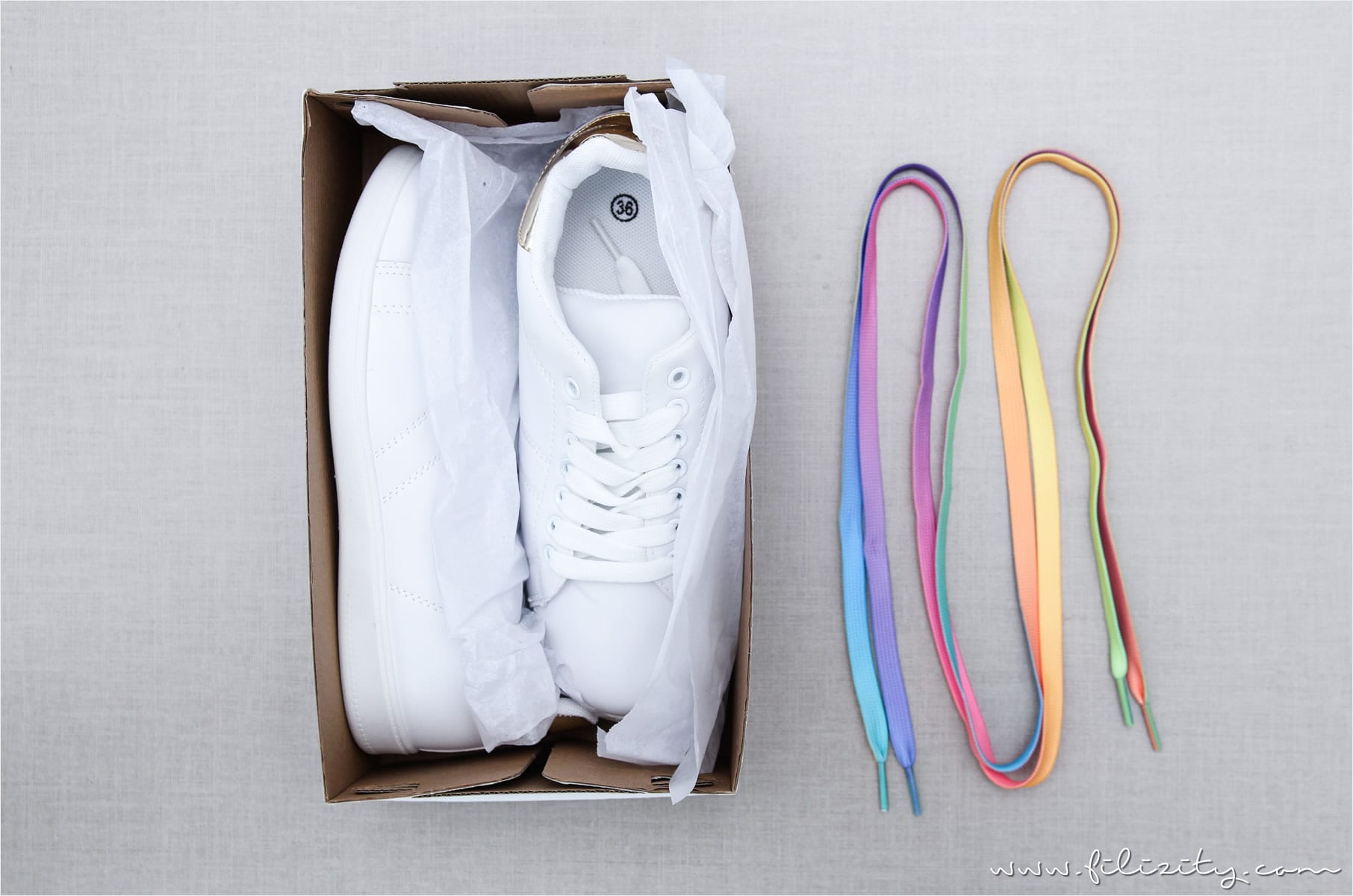 DIY Regenbogen-/Einhorn-Schuhe aus weißen Sneakers
