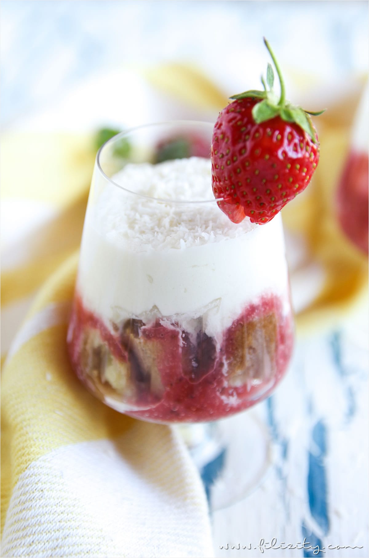 Sommer-Rezept: Lava Flow Schichtdessert (vom hawaiianischen Cocktail)