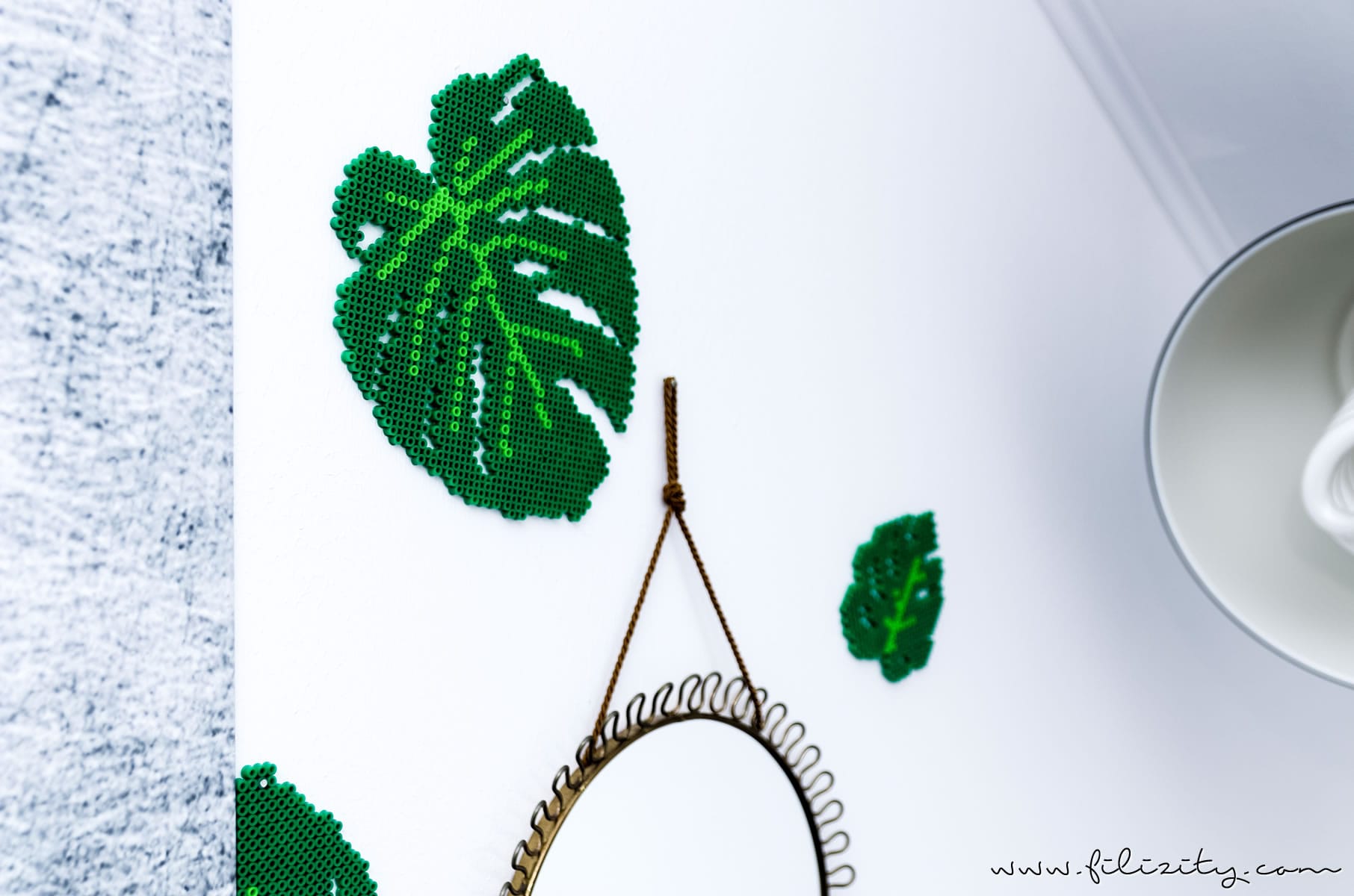 DIY Urban Jungle: Bügelperlen-Monstera - Just Bead It! #bügelperlen #monstera