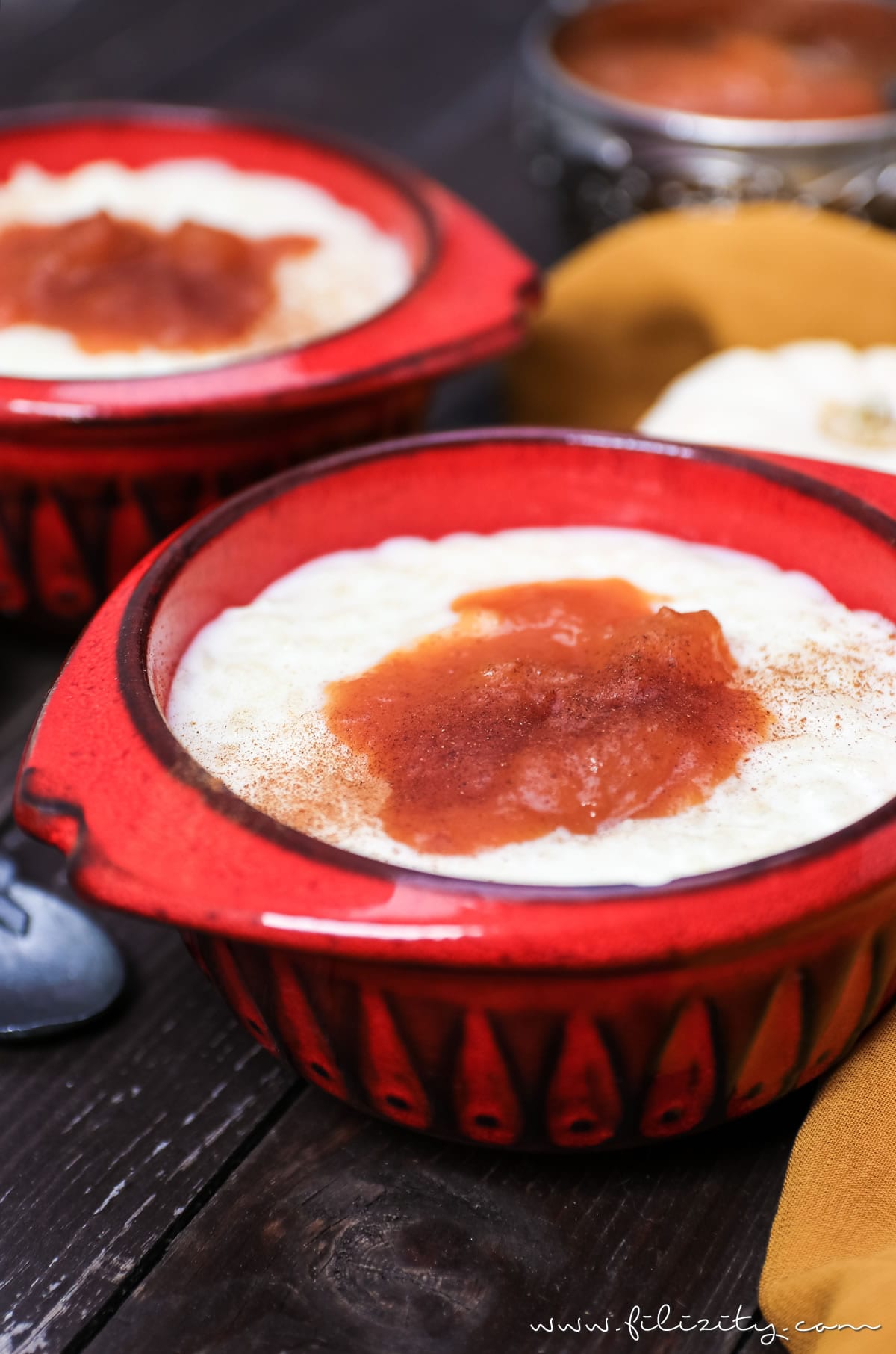 Herbst-Rezept: Türkischer Milchreis (Sütlac) mit Kürbis-Pflaumen-Kompott #kürbis #herbst #dessert