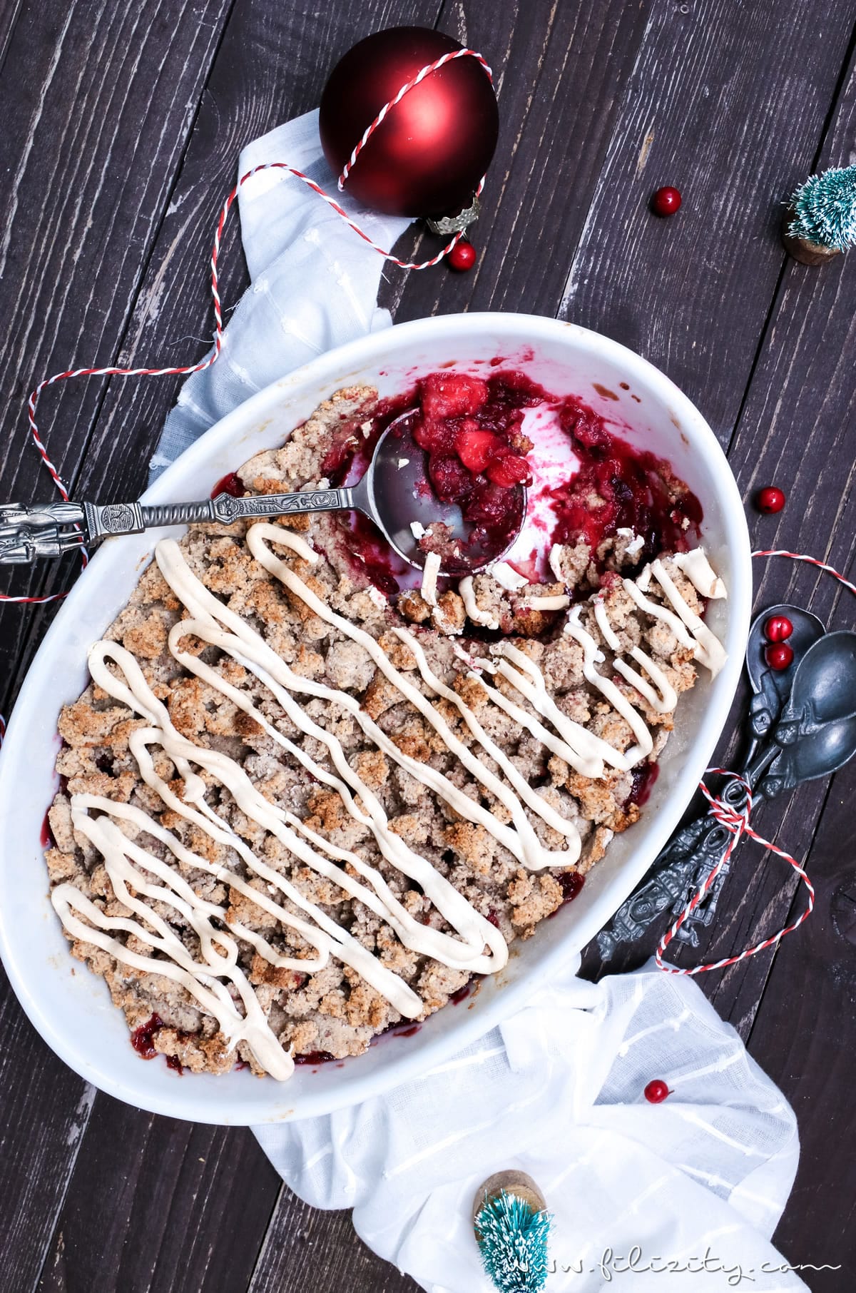 Weihnachts-Crumble mit Cranberries und Zimtsterne-Streuseln | Filizity ...