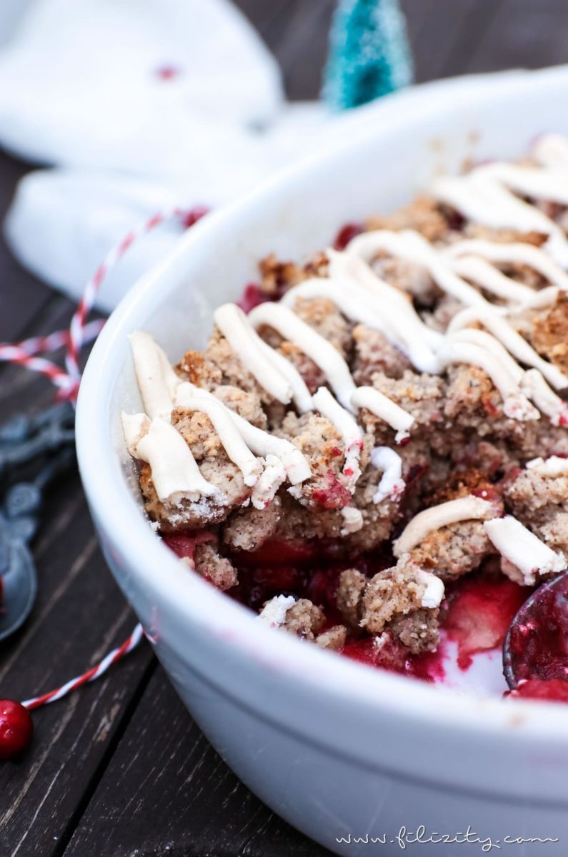 Weihnachts-Crumble mit Cranberries und Zimtsterne-Streuseln | Filizity ... Weihnachts-Crumble mit Cranberries und Zimtsterne-Streuseln | Filizity ...