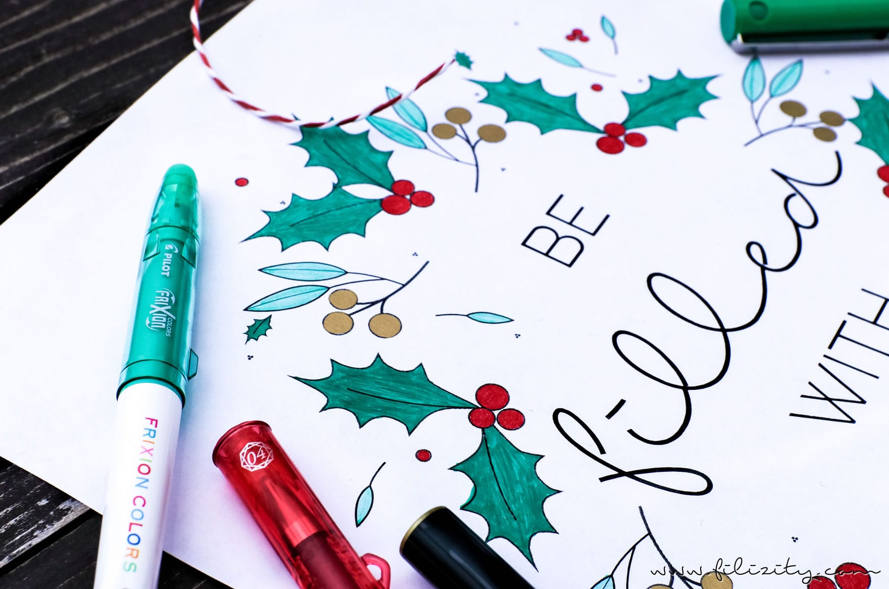 DIY Weihnachtsdeko (Wimpel & Bilder) und Geschenk-Anhänger – Printables zum Ausmalen mit PILOT Pen | Filizity.com | DIY-Blog aus dem Rheinland #pilot #pilotkreativ #pilotpen #printable #weihnachten