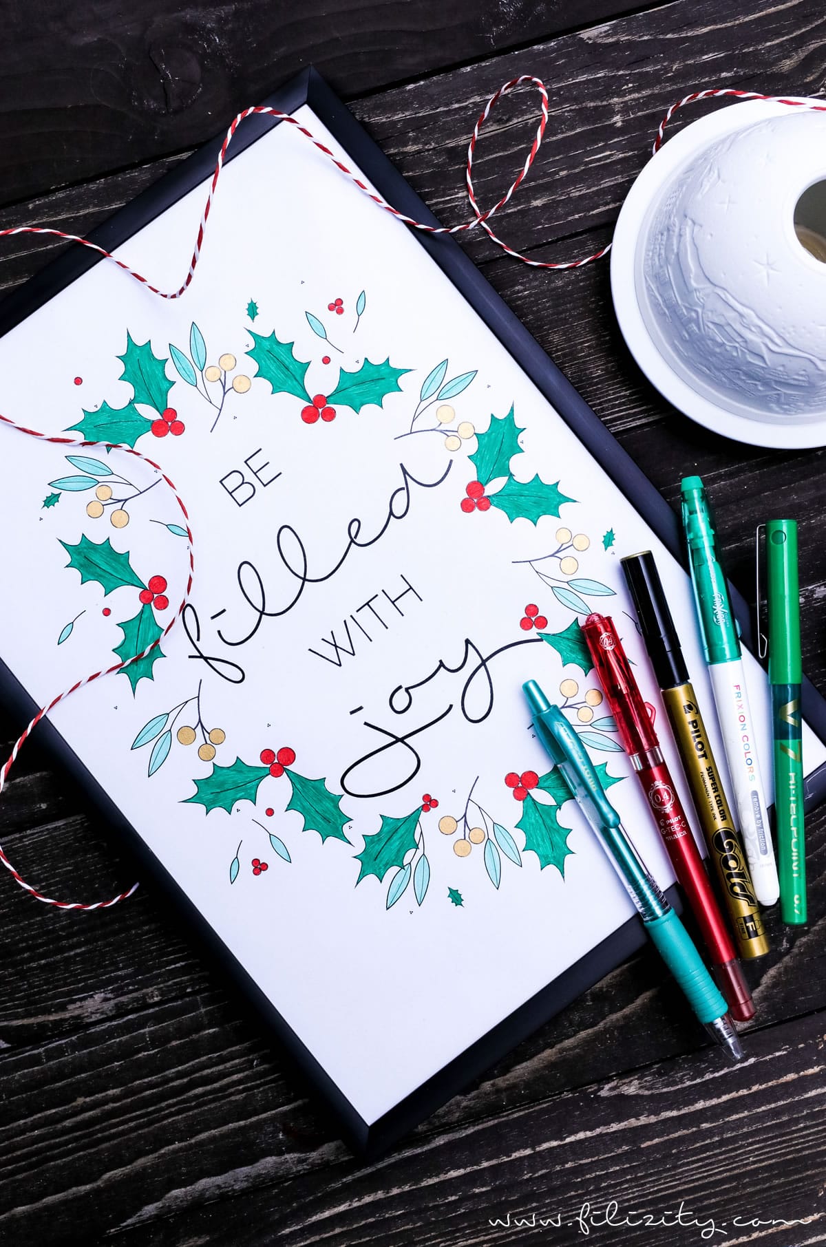 DIY Weihnachtsdeko (Wimpel & Bilder) und Geschenk-Anhänger – Printables zum Ausmalen mit PILOT Pen | Filizity.com | DIY-Blog aus dem Rheinland #pilot #pilotkreativ #pilotpen #printable #weihnachten