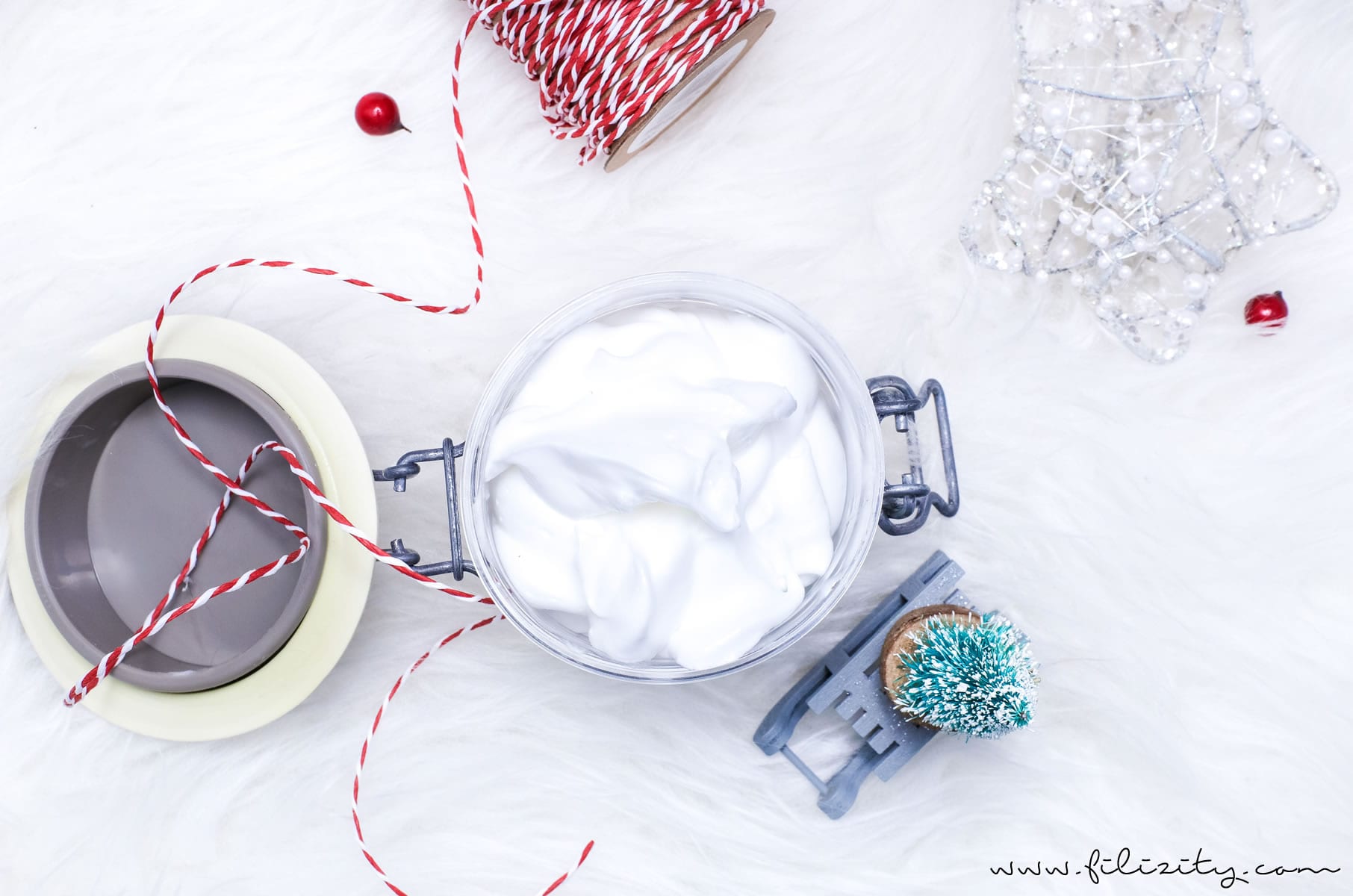 DIY Body Butter - Naturkosmetik selber machen | Tolle Geschenkidee zu Weihnachten, Valentinstag, Muttertag oder Geburtstag | Filizity.com | Beauty-Blog aus dem Rheinland #geschenkideen #weihnachten