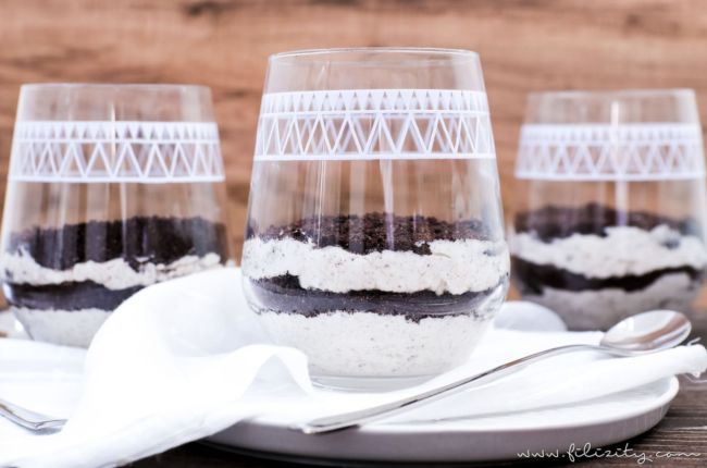 Rezept für No bake Oreo Cheesecake Schichtdessert im Glas | Filizity.com | Food-Blog aus dem Rheinland #oreo #cheesecake #dessert