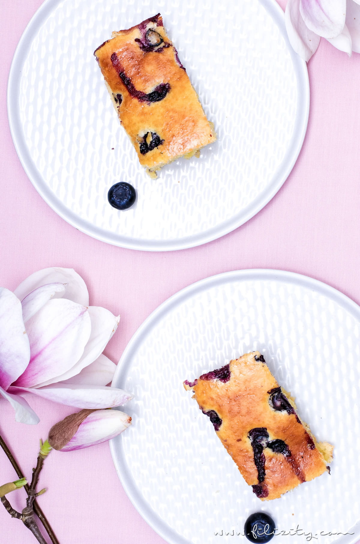 Rezept für Ofen-Pfannkuchen mit Blaubeeren - Zum Frühstück oder als Dessert | Filizity.com | Food-Blog aus dem Rheinland #pancakes #dessert #sommer