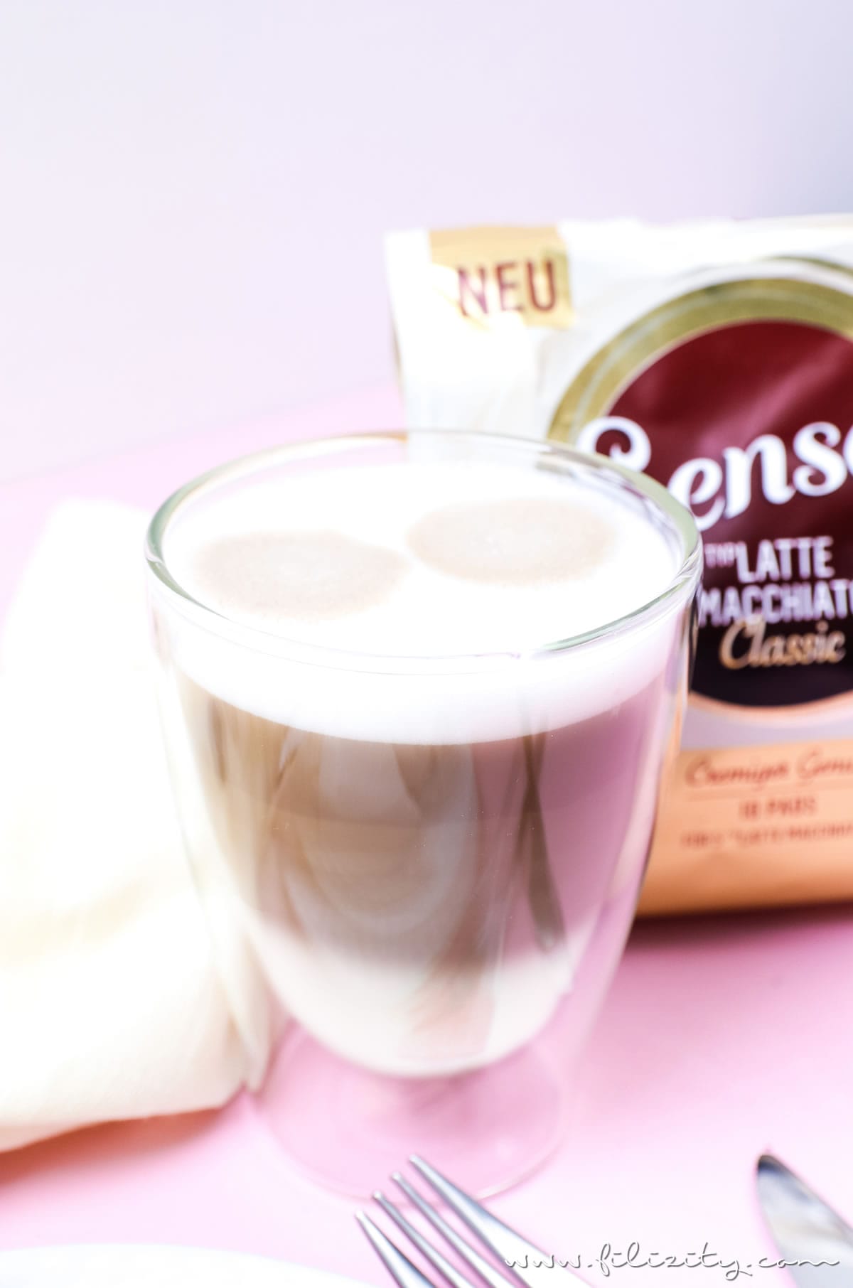 Rezept für Frühstücks-Wraps mit Kaffee-Quark und Beeren - Genussmomente mit SENSEO® + GEWINNSPIEL | Filizity.com | Food-Blog aus dem Rheinland #perfektinjederlage #senseo #lattemacchiato