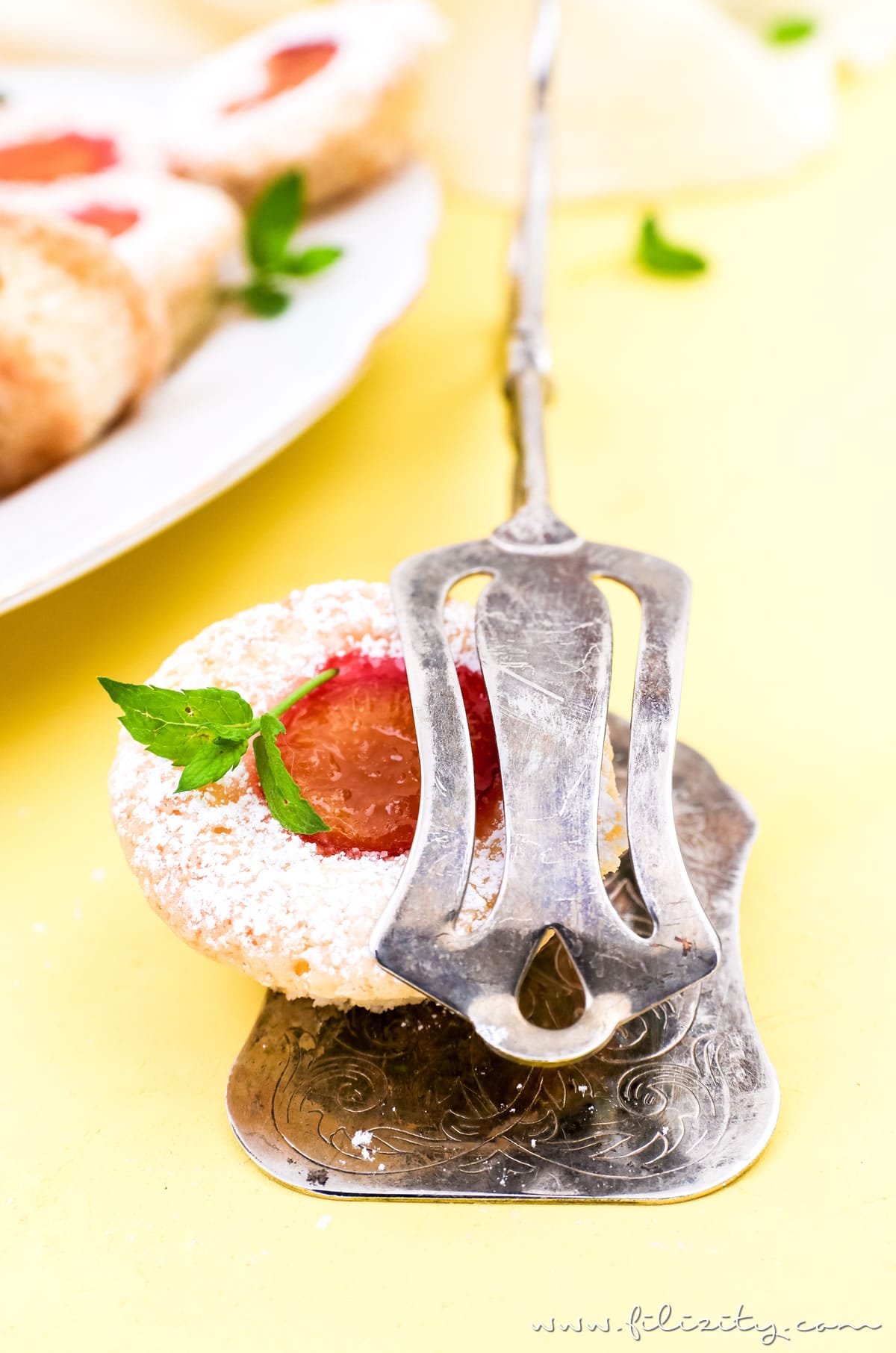 Einfaches Rezept für Kirschpflaumen-Muffins mit Kokos | Auch mit Mirabellen oder als Blechkuchen backen | Filizity.com | Food-Blog aus dem Rheinland #kirschpflaumen #sommer #mirabellen